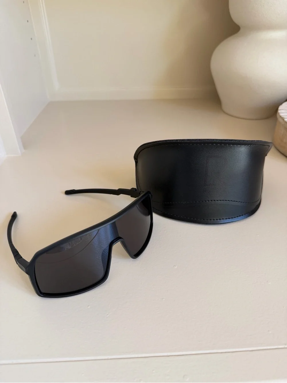 RUDSAK Black Shield Sunglasses